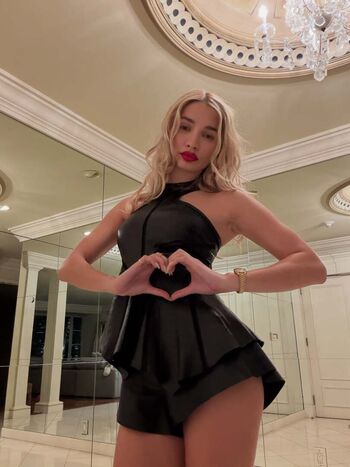 Full leaked Pia mia perez private onlyfans photo