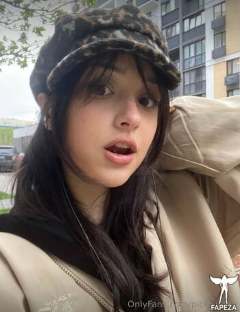 Full leaked Pickyvicky private onlyfans photo