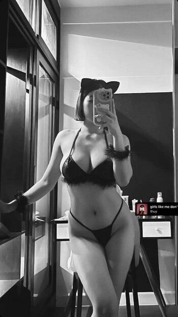 Full leaked Pigsweety page private onlyfans photo