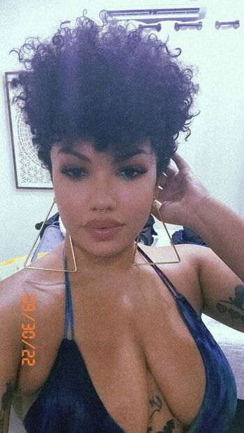 Full leaked Pikachulita private onlyfans photo