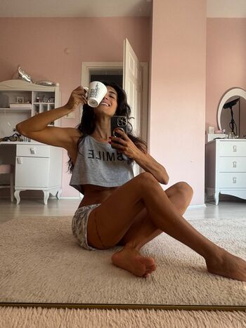 Full leaked Pinarsylu private onlyfans photo