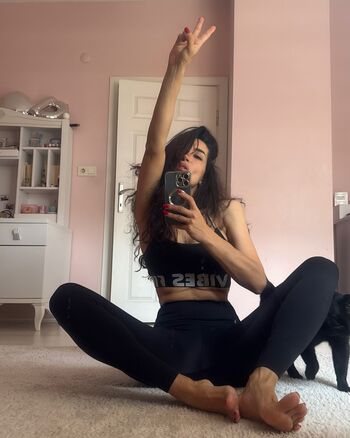 Full leaked Pinarsylu private onlyfans photo