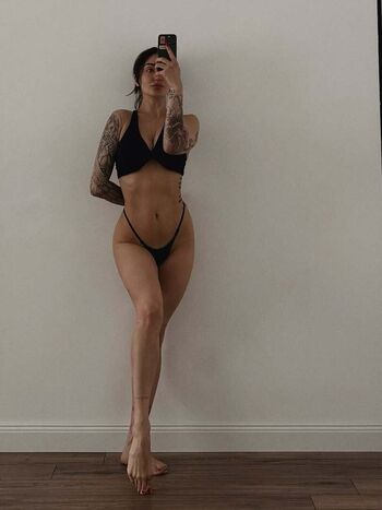 Full leaked Pingvidii private onlyfans photo