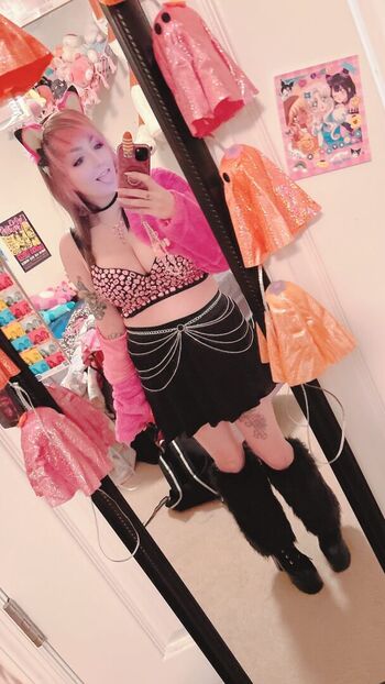 Full leaked Pinkhairedfox private onlyfans photo