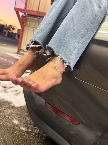 Full leaked Pinkypromisey private onlyfans photo