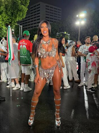 Full leaked Pocah page private onlyfans photo