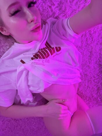 Full leaked Polina li page private onlyfans photo