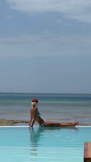 Full leaked Polina malinovskaya  page private onlyfans photo