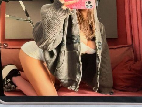 Full leaked Pollcherri private onlyfans photo