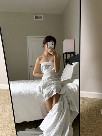 Full leaked Pomi pomi private onlyfans photo