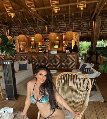 Full leaked Pooja mart private onlyfans photo