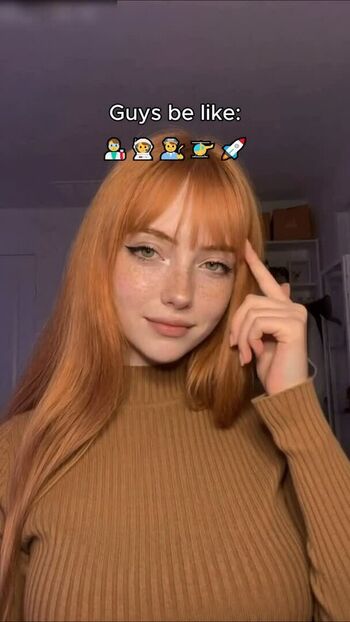 Full leaked Poppy dolly twins private onlyfans photo