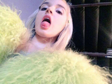 Full leaked Poppy page private onlyfans photo