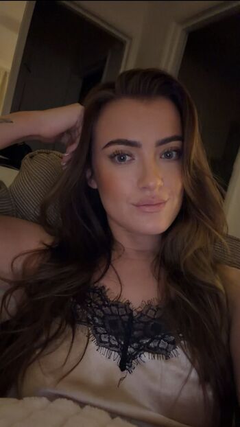 Full leaked Poppyanne private onlyfans photo