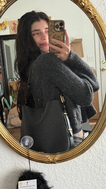 Full leaked Posieland private onlyfans photo