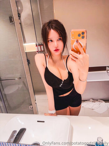 Full leaked Potato godzilla  page private onlyfans photo