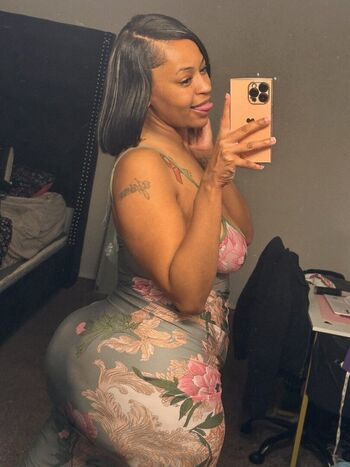 Full leaked Prettyfacejazz private onlyfans photo