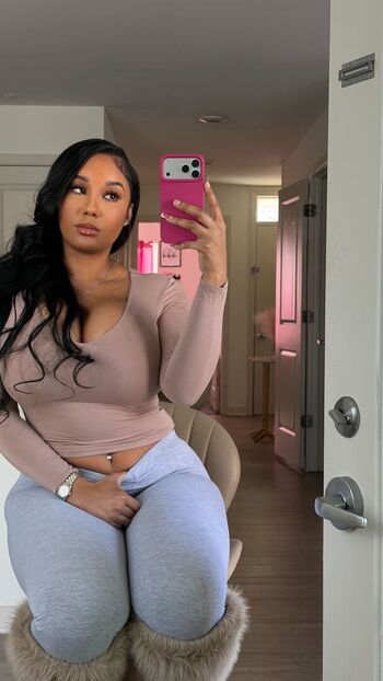 Full leaked Prettygriddy private onlyfans photo