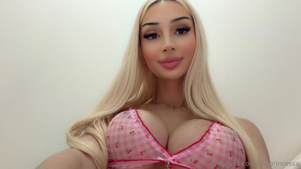 Full leaked Prettykamzz private onlyfans photo