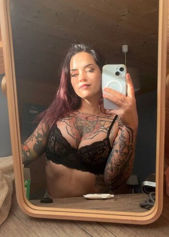 Full leaked Prunette private onlyfans photo