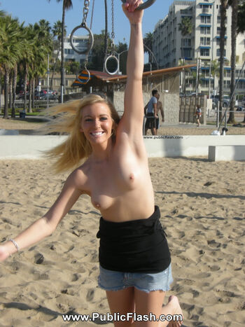 Full leaked Publicflash com private onlyfans photo