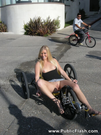 Full leaked Publicflash com private onlyfans photo