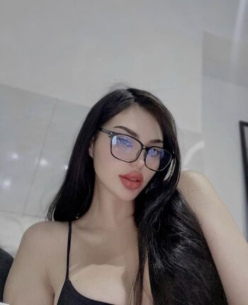 Full leaked Pucaloka private onlyfans photo