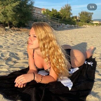 Full leaked Puravida private onlyfans photo