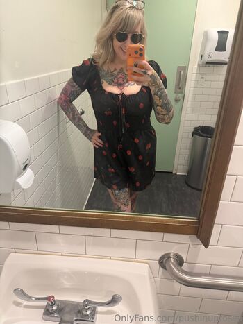 Full leaked Pushinguproses private onlyfans photo