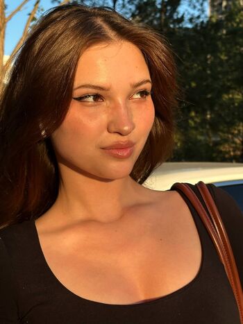 Full leaked Qanqyz private onlyfans photo