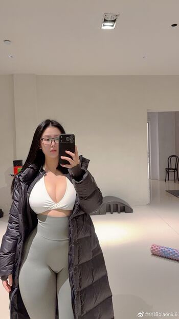 Full leaked Qiaoniutt  page private onlyfans photo