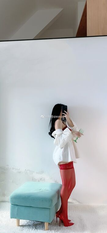 Full leaked Qiaoniutt  page private onlyfans photo