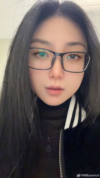 Full leaked Qiaoniutt  page private onlyfans photo