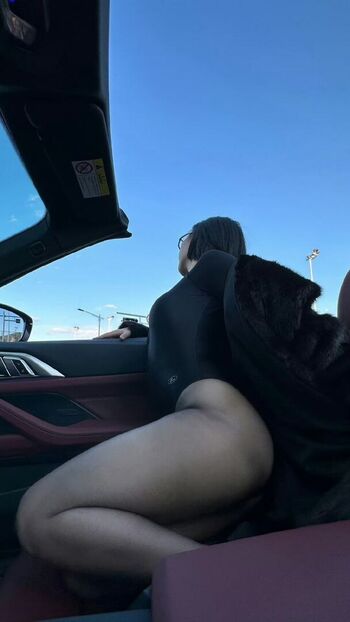 Full leaked Qiaoniutt  page private onlyfans photo