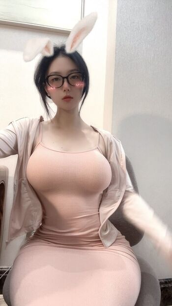 Full leaked Qiaoniutt private onlyfans photo