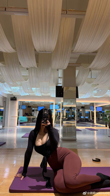 Full leaked Qiaoniutt private onlyfans photo