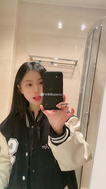 Full leaked Qiaoniutt qiaoniu qiaoniutt qiaoniu page private onlyfans photo