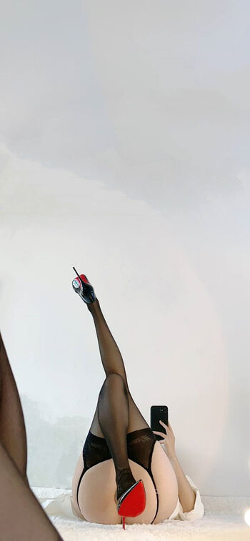 Full leaked Qiaoniutt qiaoniu qiaoniutt qiaoniu page private onlyfans photo