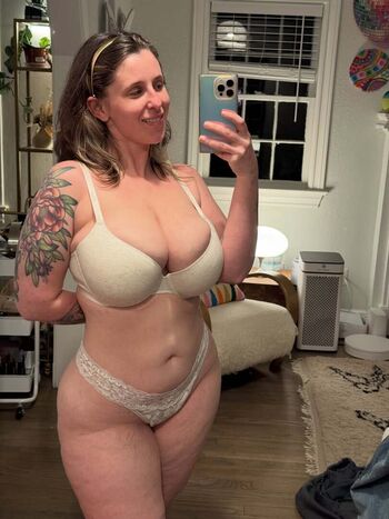 Full leaked Qtsnack private onlyfans photo