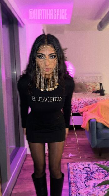 Full leaked Queen hearts girls private onlyfans photo