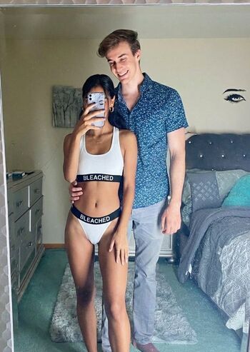 Full leaked Queen hearts girls private onlyfans photo