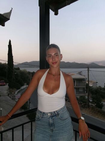 Full leaked Queen holly private onlyfans photo