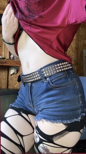 Full leaked Queenemeraldrose private onlyfans photo