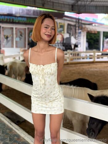 Full leaked Queenie  page private onlyfans photo