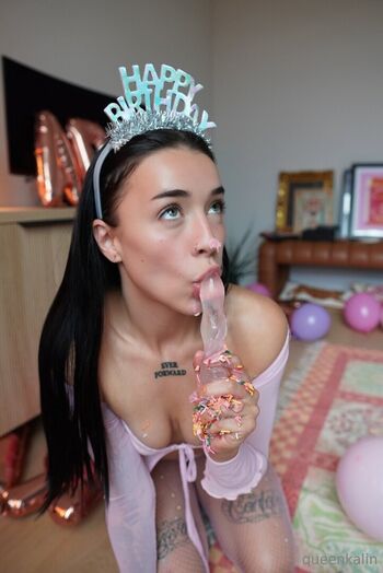 Full leaked Queenkalinxxx private onlyfans photo