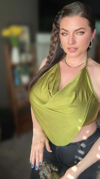 Full leaked Queenofnurgle private onlyfans photo