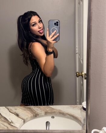 Full leaked Queenvampscorpse private onlyfans photo