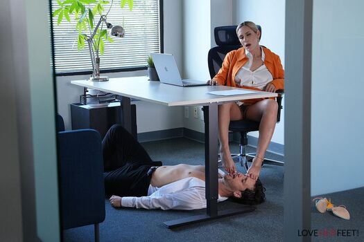 Full leaked Quinnyspiggies private onlyfans photo