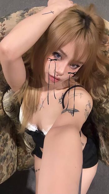 Full leaked Quitmell private onlyfans photo