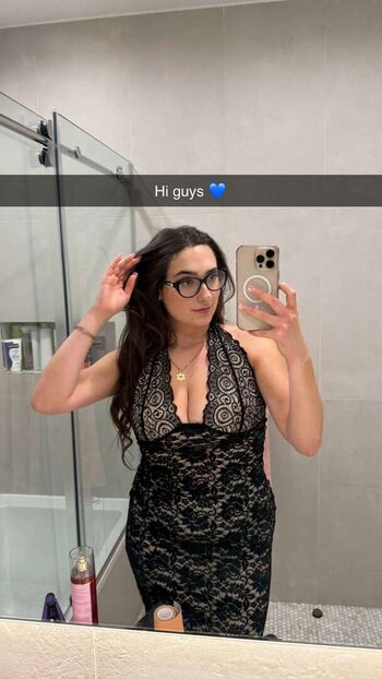 Full leaked Qveenjulia  page private onlyfans photo